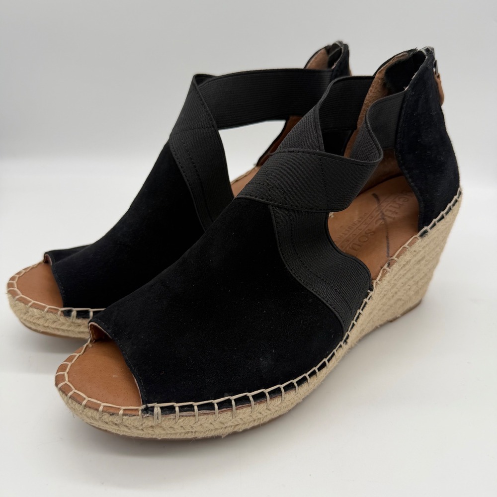 Gentle Souls Kenneth Cole Colleen Cross Elastic Black Suede Wedge Sandals 8M